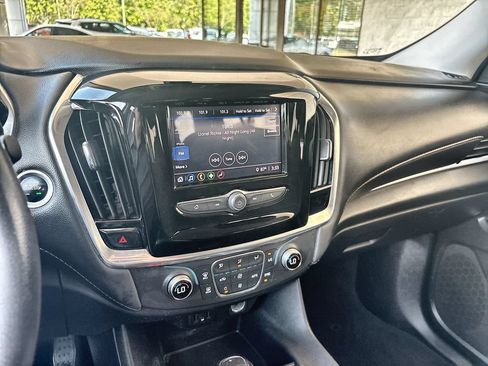 Used 2020 Chevrolet Traverse LS FWD image 13
