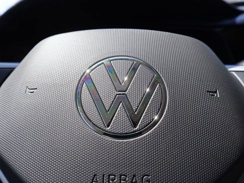 Used 2024 Volkswagen Taos SE FWD image 26