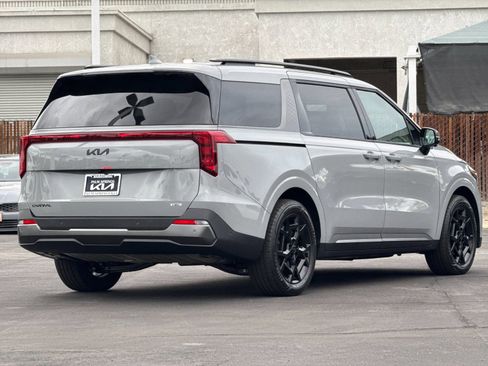 New 2026 Kia Carnival SX w/ SX Dark Edition Package image 3