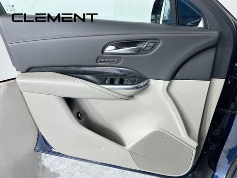 Used 2022 Cadillac XT4 Premium Luxury image 28