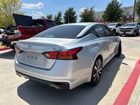 Used 2022 Nissan Altima 2.5 SR FWD image 3