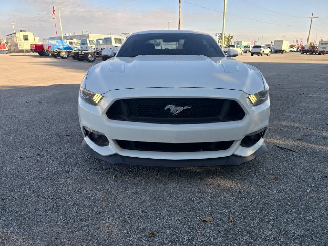 Used 2017 Ford Mustang GT w/ GT Performance Package RWD image 8