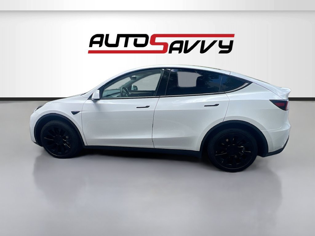 Used 2025 Tesla Model Y Long Range RWD image 4