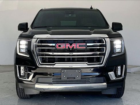 Used 2023 GMC Yukon SLT w/ SLT Premium Package image 5