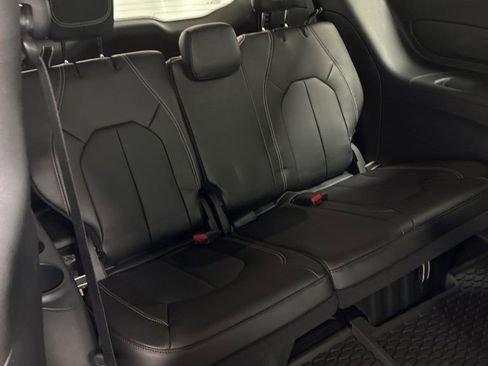 New 2026 Chrysler Voyager LX image 24