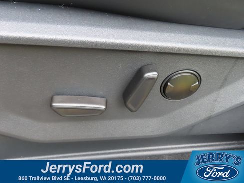 Used 2025 Ford Expedition Tremor AWD/4WD image 28