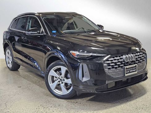 New 2025 Audi Q5 Premium Plus image 1