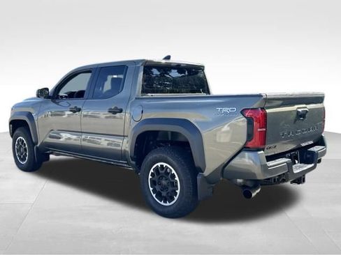 Certified 2026 Toyota Tacoma TRD Off-Road AWD/4WD image 3