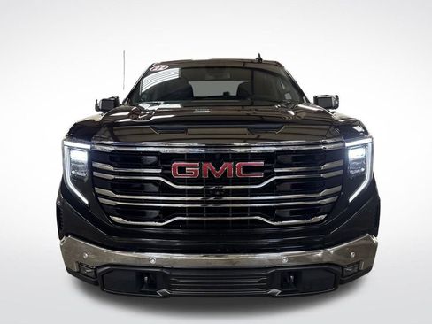 Certified 2022 GMC Sierra 1500 SLT w/ SLT Premium Package image 9