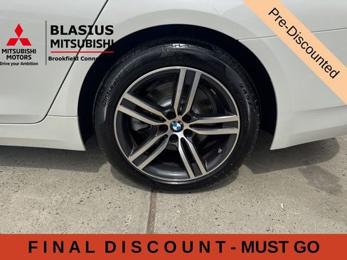 Used 2023 BMW 530i xDrive w/ Convenience Package AWD/4WD image 13