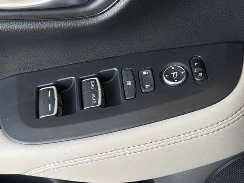 New 2027 Honda HR-V EX-L image 13