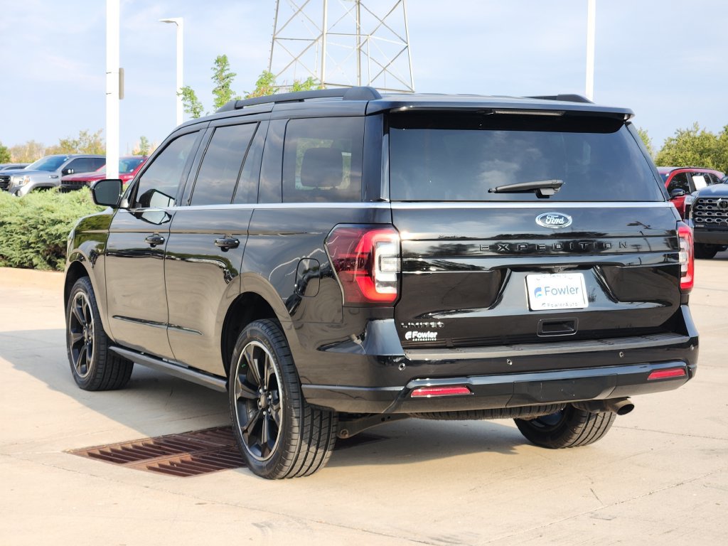 Used 2022 Ford Expedition Limited AWD/4WD image 7