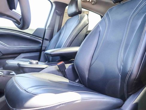 Certified 2022 Ford Mustang Mach-E Premium AWD/4WD image 28