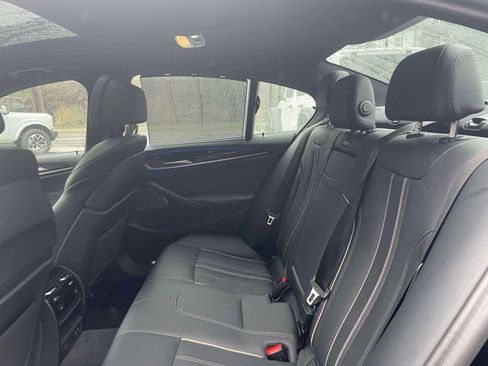 Used 2023 BMW M550i xDrive w/ Executive Package image 12