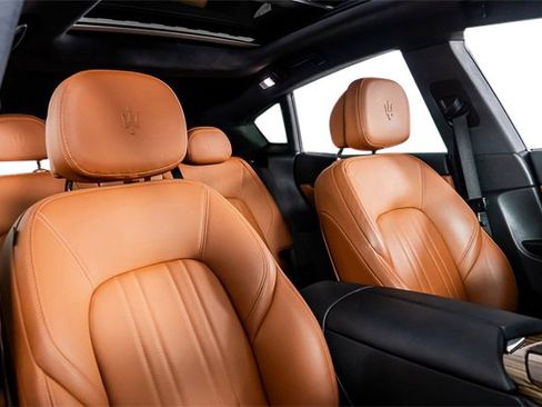 Used 2022 Maserati Levante GT image 33