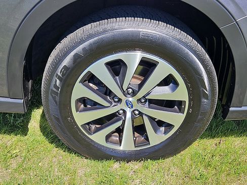 Used 2022 Subaru Outback Premium w/ Popular Package #1 AWD/4WD image 8