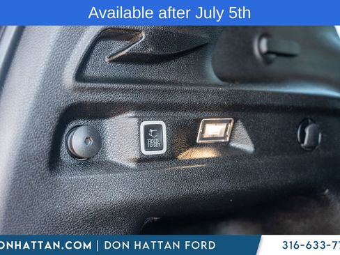 Used 2023 Jeep Grand Cherokee L Limited AWD/4WD image 32