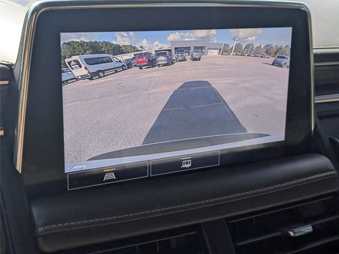 Used 2021 Chevrolet Tahoe LT image 17