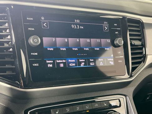 Used 2023 Volkswagen Atlas Cross Sport SEL AWD/4WD image 15