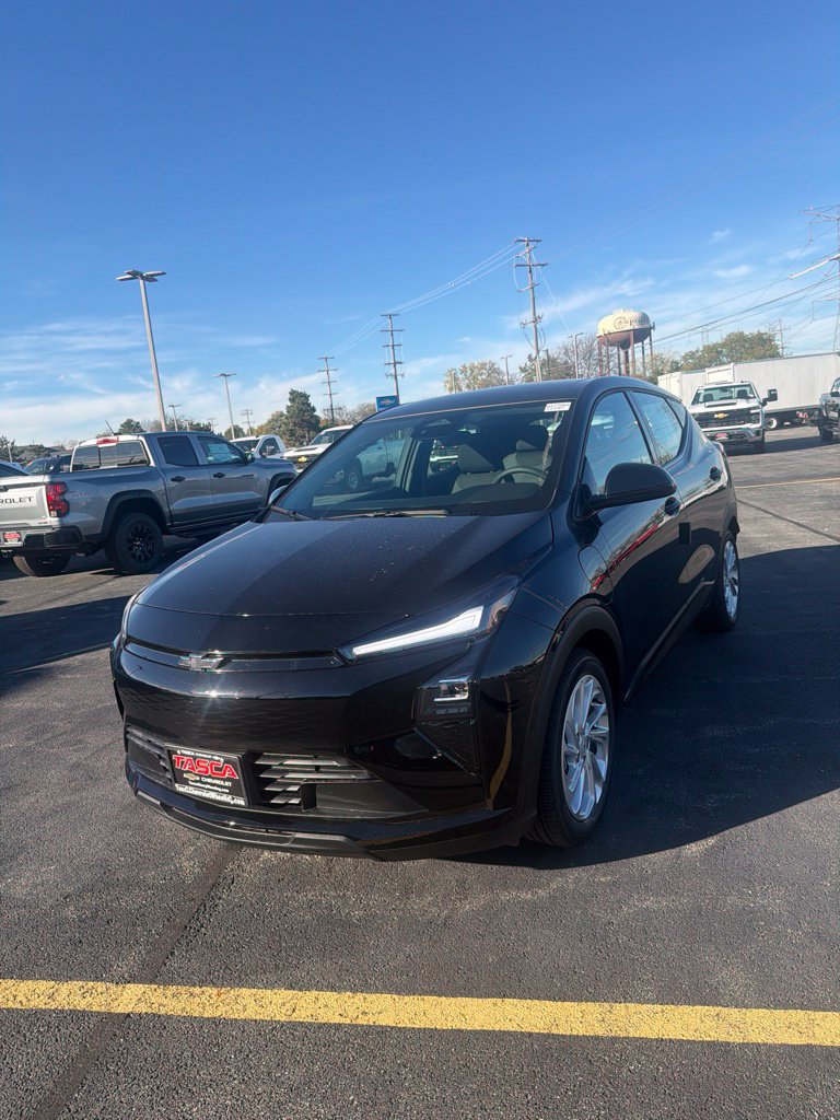 New 2027 Chevrolet Bolt LT FWD image 4