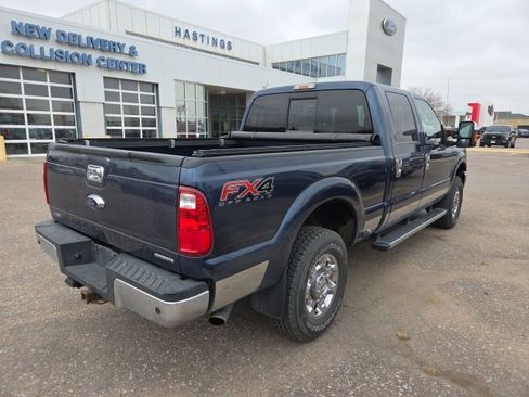 Used 2016 Ford F250 Lariat w/ Chrome Package image 5