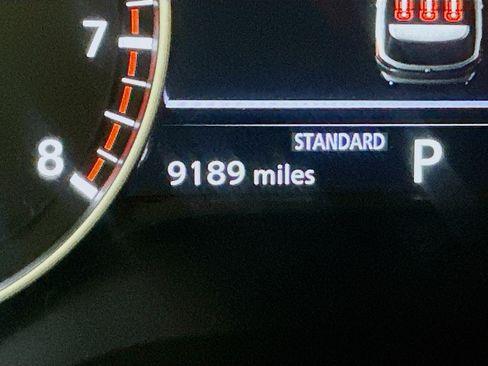 Used 2025 Nissan Pathfinder SV FWD image 19