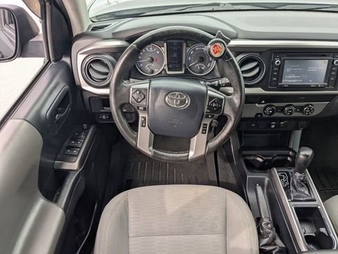 Used 2019 Toyota Tacoma SR5 image 15