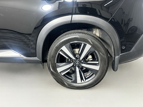 Used 2021 Nissan Rogue Platinum image 11