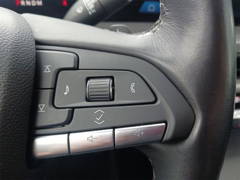 Used 2024 Cadillac XT4 Premium Luxury image 31