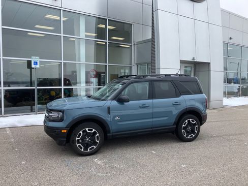 Used 2023 Ford Bronco Sport Outer Banks AWD/4WD image 2