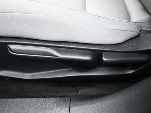 Used 2018 Honda Accord LX image 13