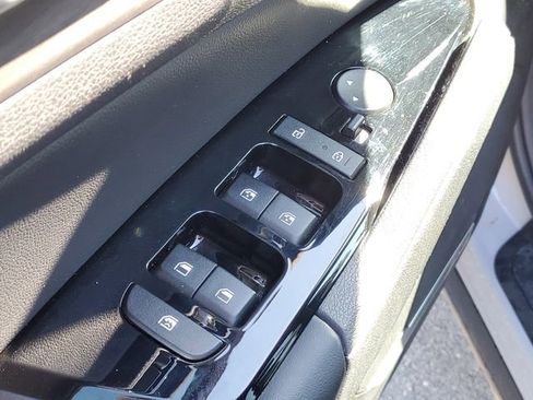 Used 2023 Kia Sportage X-Line AWD/4WD image 11