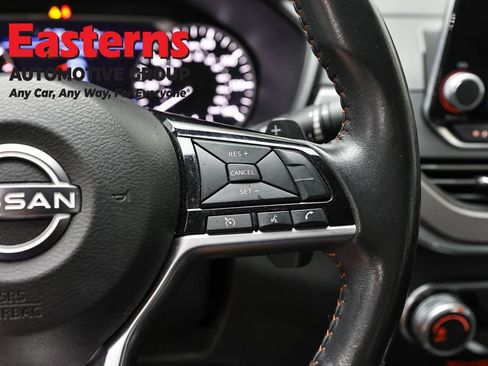 Used 2024 Nissan Altima 2.5 SR FWD image 16