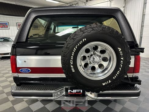 Used 1989 Ford Bronco XLT 2D Utility 4WD image 9