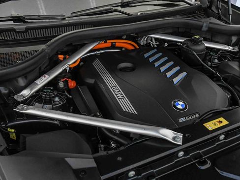 Certified 2023 BMW X5 xDrive45e image 32