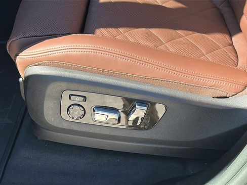 New 2026 BMW X5 sDrive40i w/ Climate Comfort Package image 12
