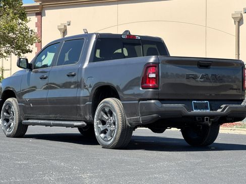 New 2026 RAM 1500 Express AWD/4WD image 5