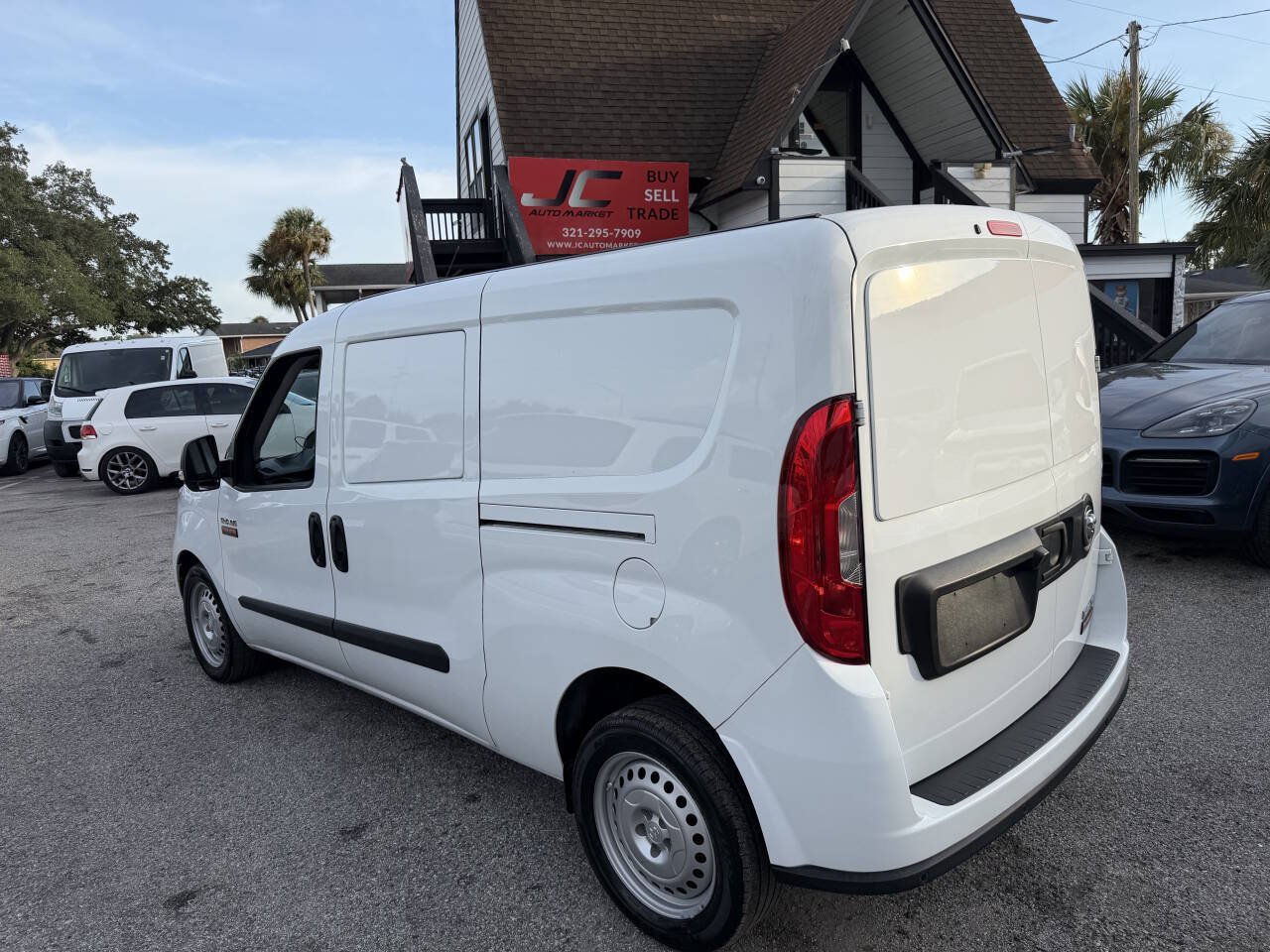 Used 2022 RAM ProMaster City Tradesman FWD image 24