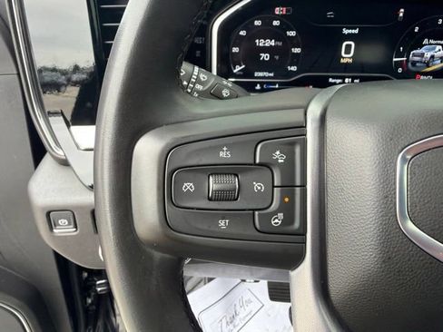 Used 2025 GMC Sierra 2500 SLT AWD/4WD image 32