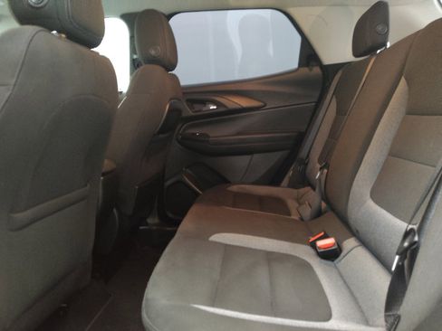 Used 2021 Chevrolet TrailBlazer LS FWD image 18