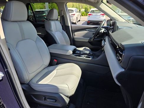 Used 2025 Honda Pilot Touring image 22