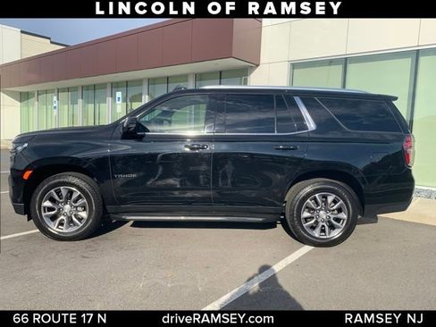 Used 2022 Chevrolet Tahoe LT w/ Luxury Package image 2