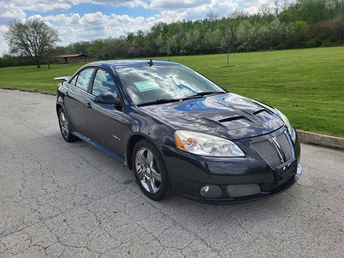 Used 2009 Pontiac G6 GXP w/ Sun And Sound Plus Package FWD image 5