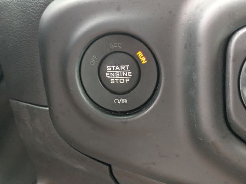 Used 2021 Jeep Wrangler Unlimited Sport image 28