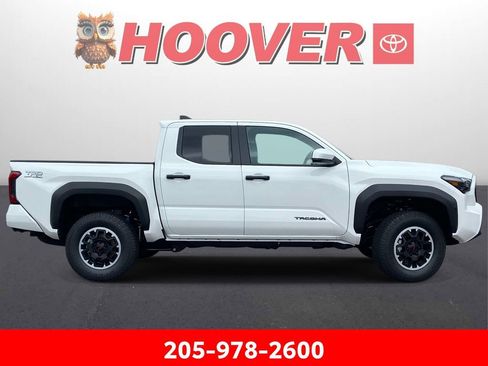 New 2026 Toyota Tacoma TRD Off-Road AWD/4WD image 2