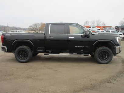 New 2026 GMC Sierra 2500 SLT w/ SLT Premium Package
