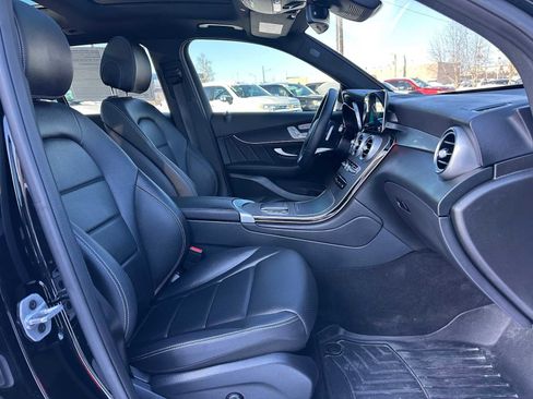 Used 2022 Mercedes-Benz GLC 300 4MATIC image 10
