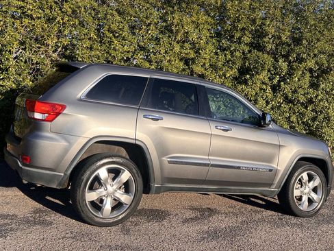 Used 2012 Jeep Grand Cherokee Laredo image 7