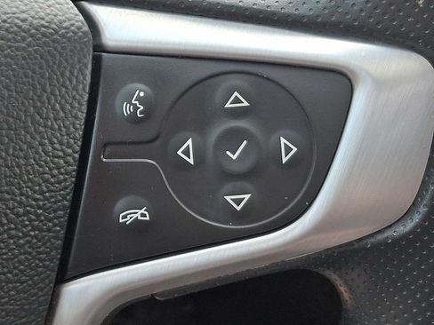 Used 2023 GMC Acadia SLE w/ Driver Convenience Package FWD image 26