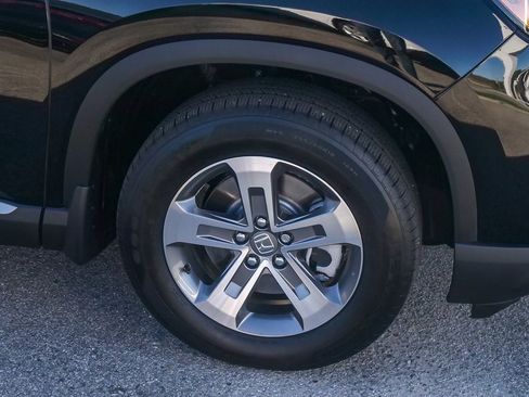 Used 2025 Honda Pilot EX-L image 5